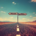 Previdência privada vs. investimentos diretos em 2025: qual escolher?